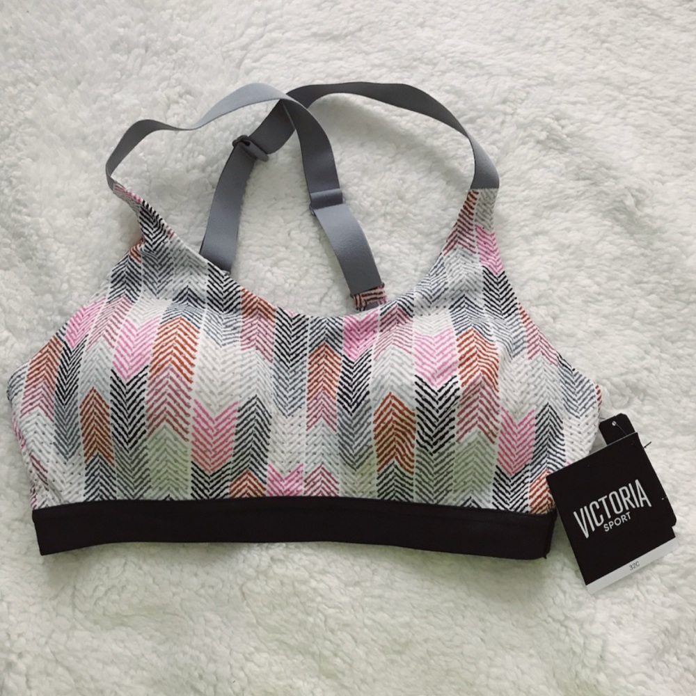 ❗️SOLD❗️NWT Victoria Secret Lightweight Sports Bra